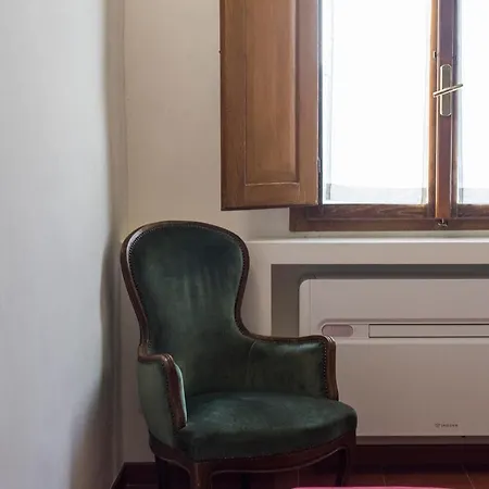Apartament - Casa Tina *